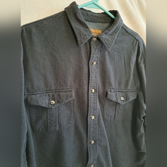 Men's St John's Bay Black Button Shirt - Picture 2 of 9